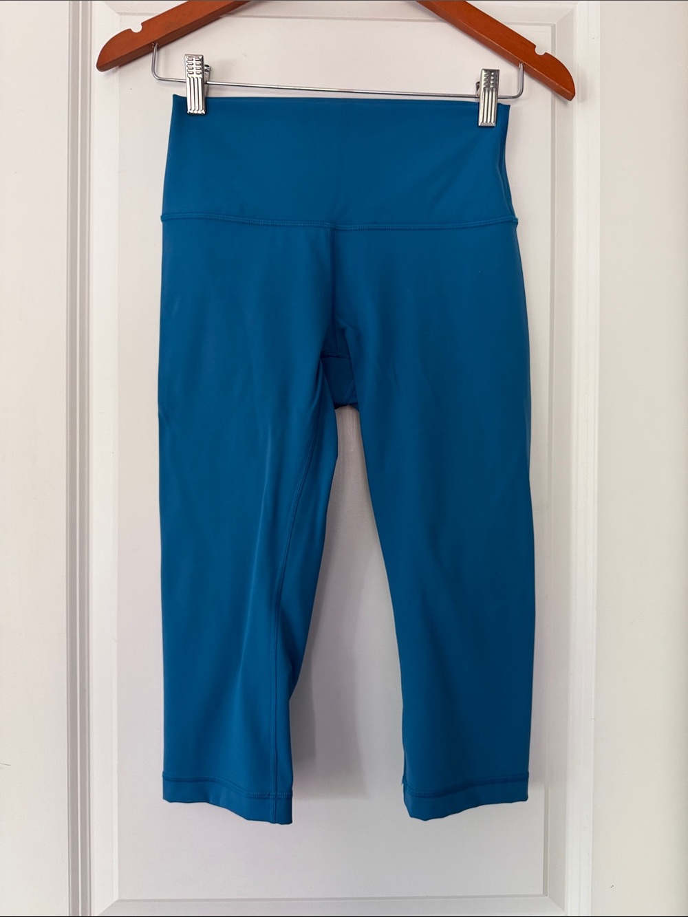 Lululemon Teal Capri Leggings
